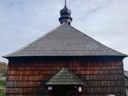Dřevěný kostelík v Lipné / fotogalerie / Dřevěný kostelík v Lipné